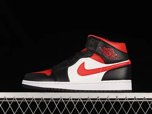 All categories Air Jordan Jordan series basketball shoes Air Jordan 1 Mid Air Jordan 1 Mid AJ1 Joe 1 black and white mid-top basketball shoes 554724-079